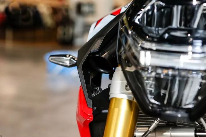 宝马f900r新车落地优惠,全新宝马f900xr落地价