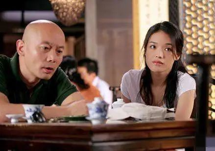 从脱衣女星到金马影后，一路开挂的舒淇，背后的故事可不简单