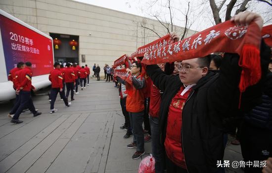 中乙直播淄博蹴鞠vs山西,中乙人气最高球队淄博蹴鞠