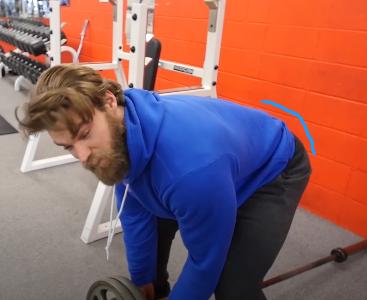 单划船练背的动作,划船式练背的正确锻炼方法