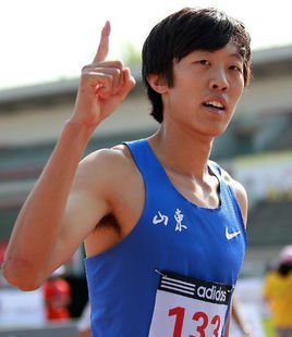 男子跳高十大名将排名,中国跳高运动员的跳高纪录
