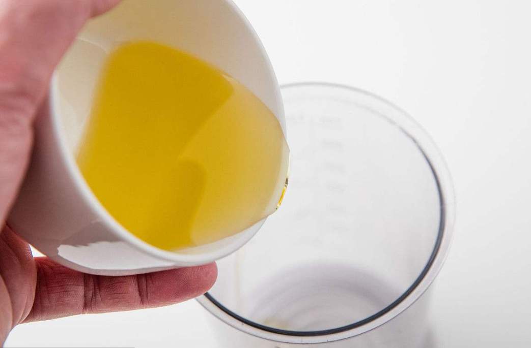 海参泡发后发黑是怎么回事,养殖海参冷冻一年煮时水变绿