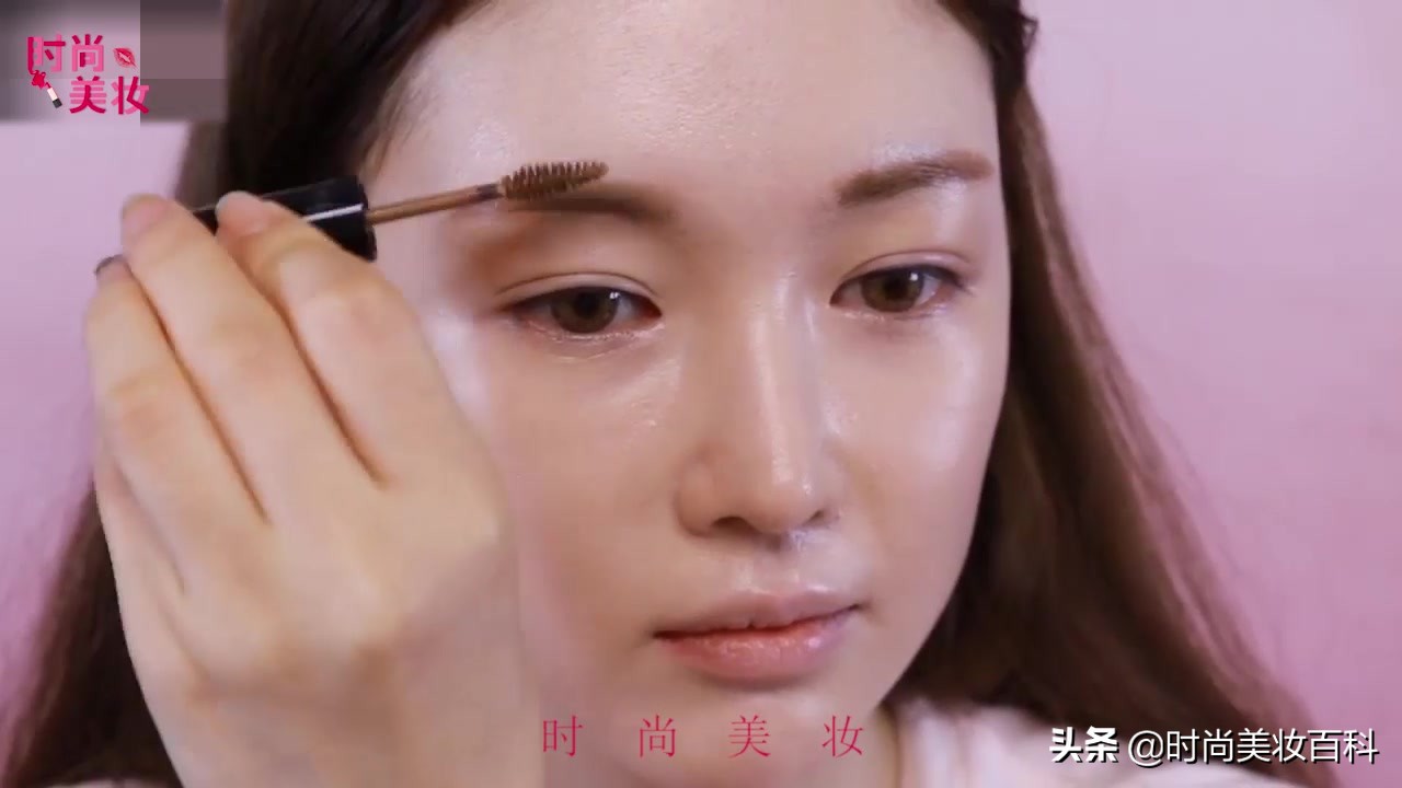 化妆教程日常妆精致黑眼圈很深,时尚化妆妆面造型