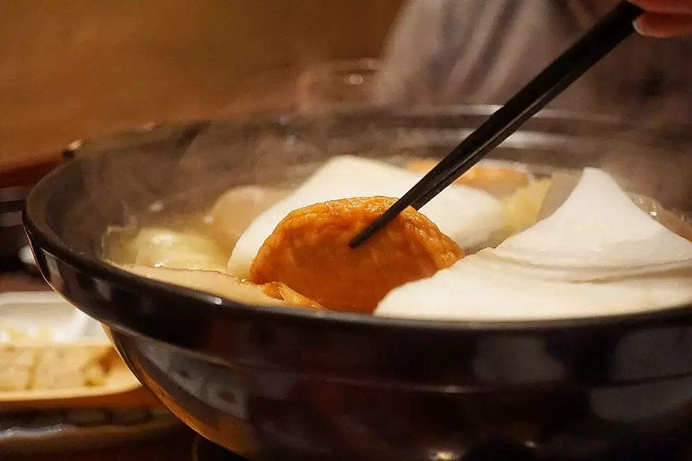 痛经喝热水能缓解是宫寒吗,喝热水能缓解痛经吗