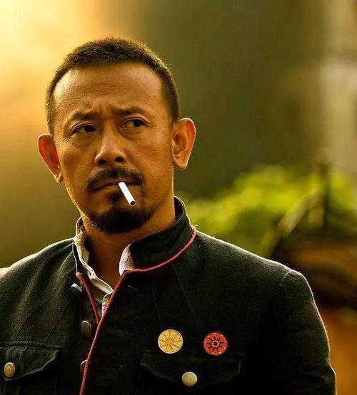 大学考试作弊被老师发现跳楼,补考作弊跳楼