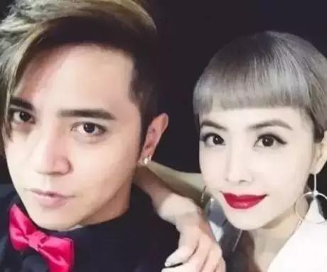 罗志祥和周扬青目前是朋友吗,泳池轰趴罗志祥帮主