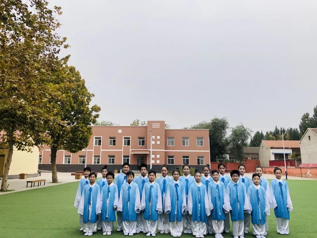 满怀豪情迎接新的一年到来,满怀激情迎接新学期视频