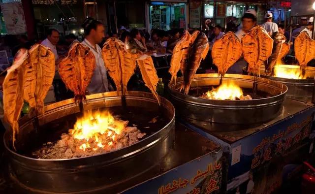 *疆新**最劳道的夜市终于要回来了！简直太激动了