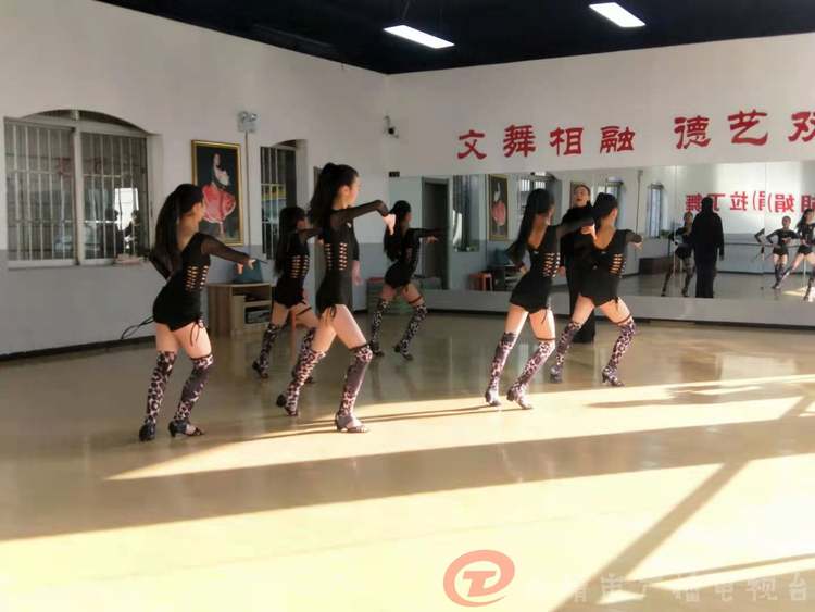 探班少儿春晚,少儿春晚海选表演视频