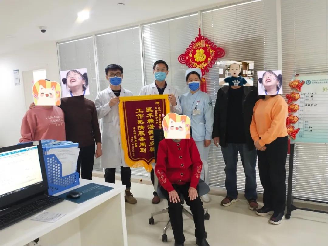 90岁老人结肠癌晚期能化疗吗,90岁老人结肠癌能手术治疗吗