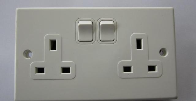 家装开关面板选哪个牌子,装修开关面板选什么品牌