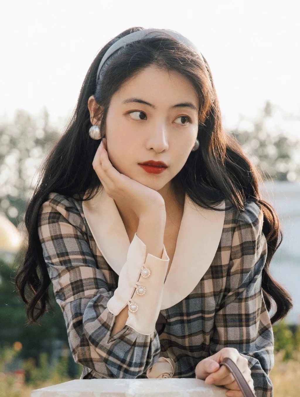 短发烫发2021流行发型40-50岁,2021年显脸小最流行的发型