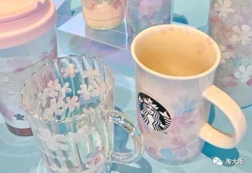 中日樱花限定大PK！猫咪杯、毛绒手袋，中国星爸爸又一次逆袭？