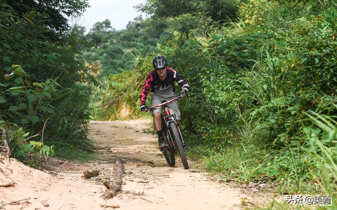 布鲁莱斯电动自行车s6哪个版本好,布鲁莱斯s6锂电山地车
