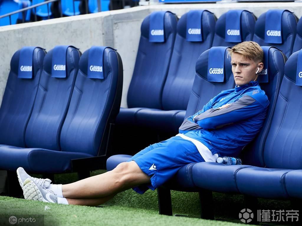 挪威98三杰,挪威足球哈兰德九球