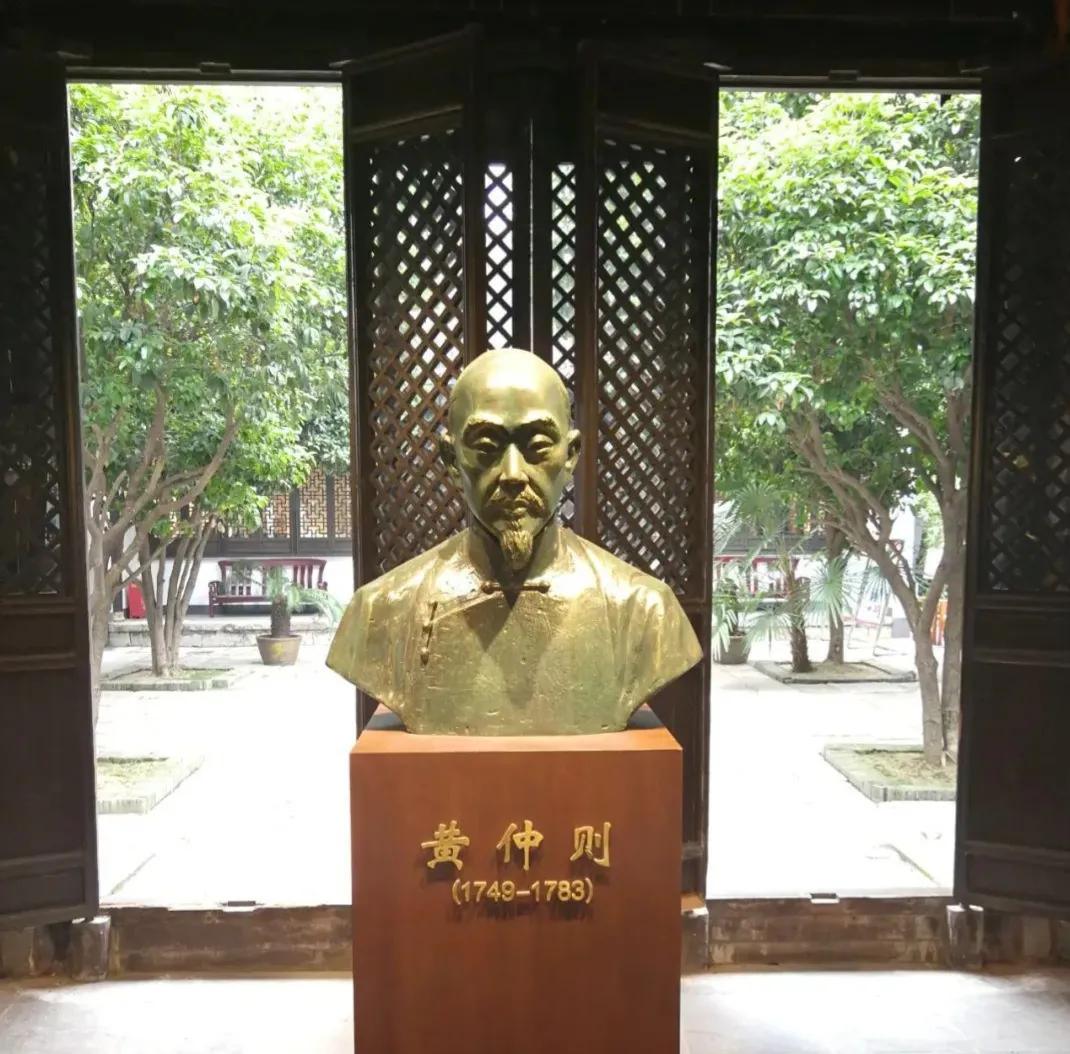 黄景仁为什么写癸巳除夕偶成其一,黄景仁绮怀十六首其十六全文译文