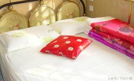 洛阳女人——快五十的人还是那么媚，年轻时萍姐喜欢邻村一个男人