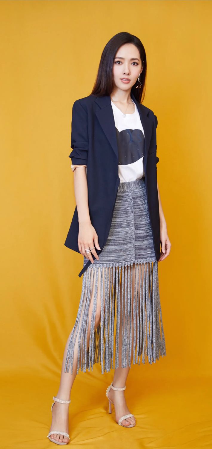 明星穿搭图片素材,明星新款服装图片大全