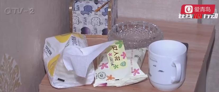 记者暗访青岛足疗店，*光脱**上衣做足疗！被技师的服务介绍吓坏了