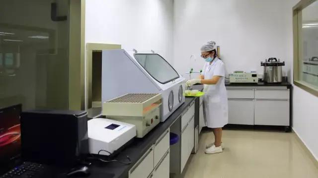 抗击疫情健康饮食,众志成城抗疫情餐饮