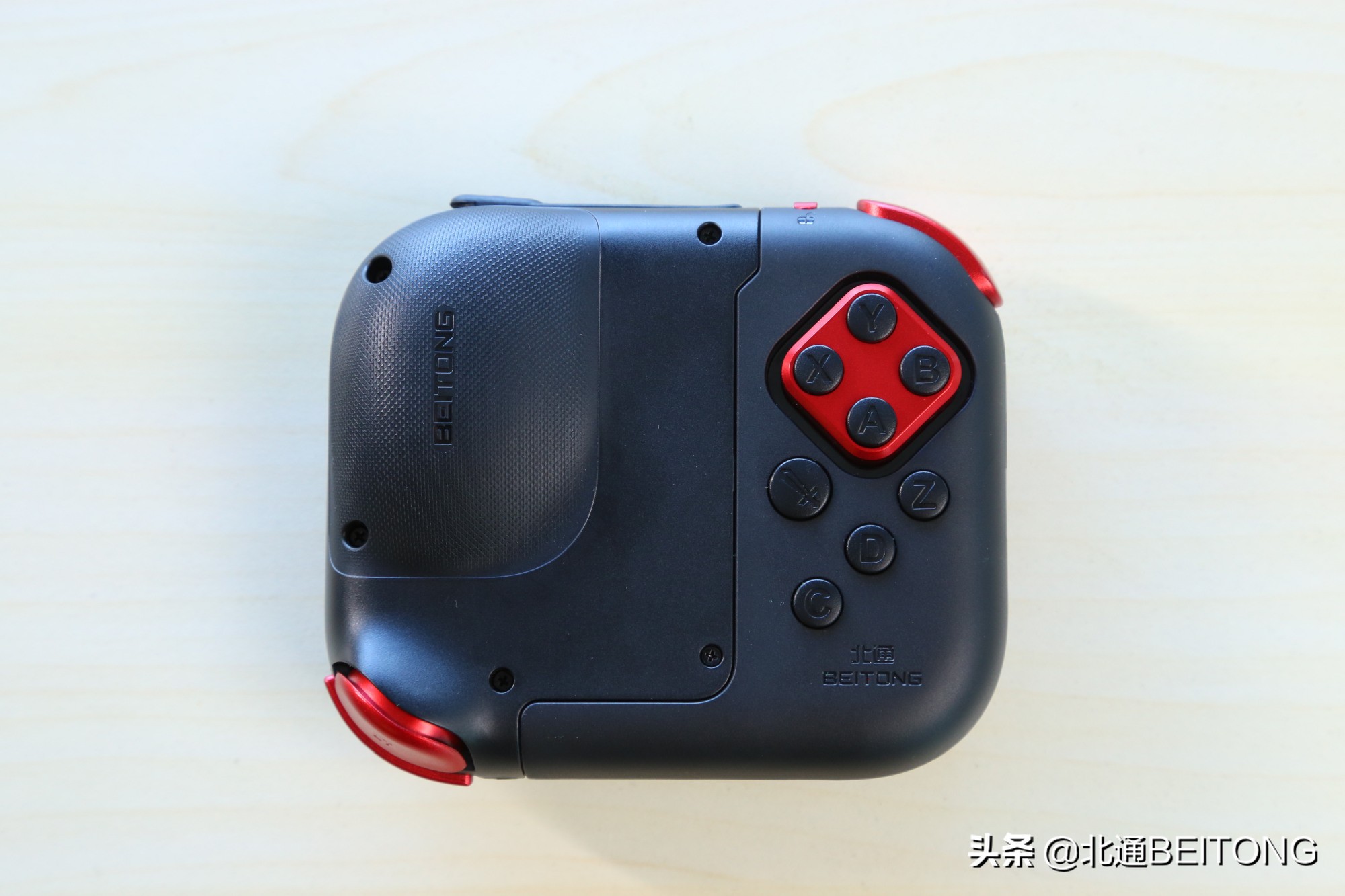 北通g3手柄吃鸡教程,北通g3游戏手柄开箱介绍视频