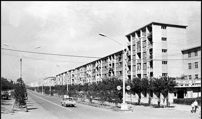 40年前的照片满满的回忆,致青春致回忆三十年前的老照片