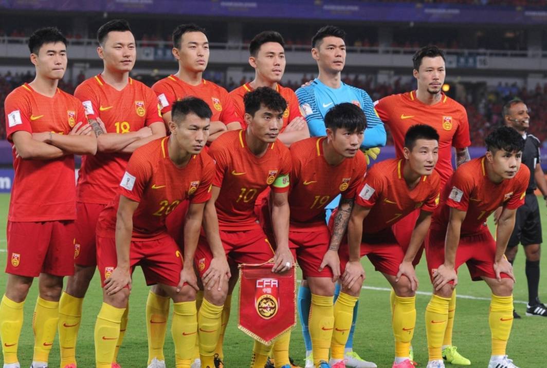 今晚国足将迎亚洲杯首战,国足世预赛最新赛程时间表