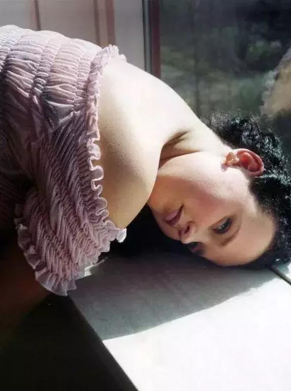 冷军的超写实绘画是造假的?画画40年代的作品都在这了,你来鉴别