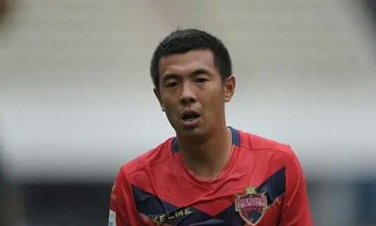 赵本山在足球队告诉徐亮别踢假球,赵本山说徐亮踢假球是哪一场