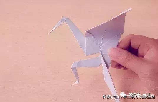 用千纸鹤糖纸做千纸鹤慢教程,不一样的纸鹤折纸