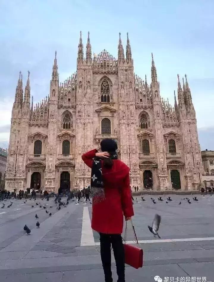她们说穿过最满意的一件大衣,是这件!