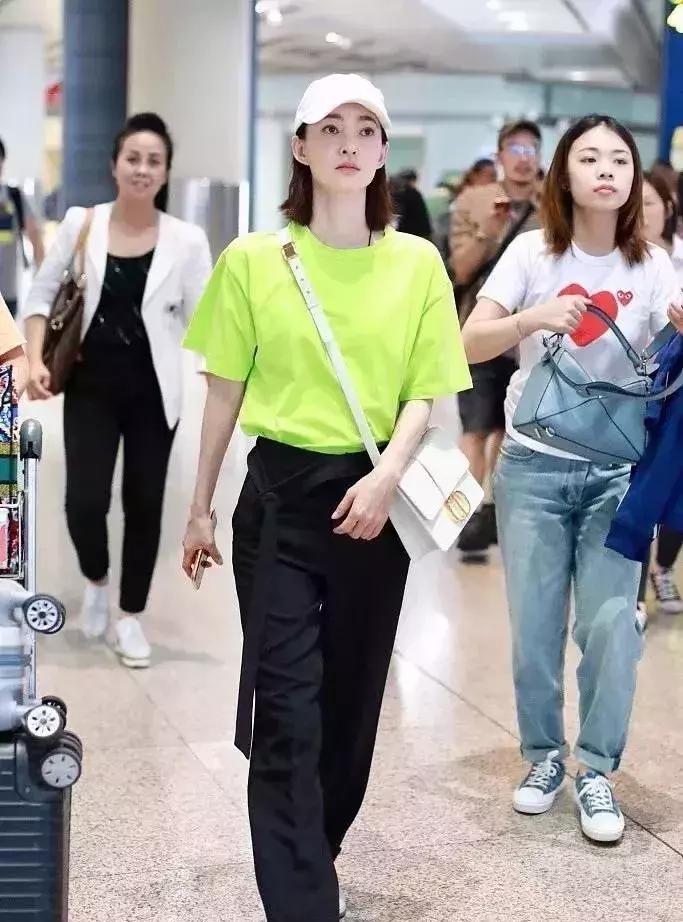 杨幂鹿晗陈伟霆陈立农“绿得发光”，谁才是真正的“人间荧光棒”？