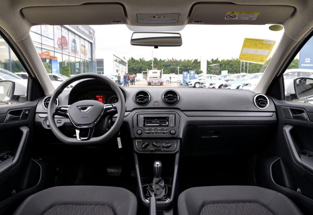 7万左右的车自动挡性价比,8万5买一个全新的捷达va3贵吗