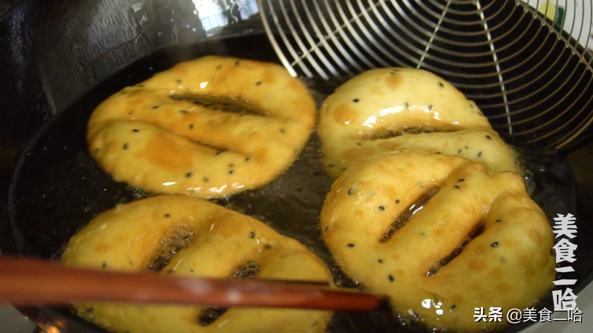 油饼不放面粉只放鸡蛋怎么做,打个鸡蛋和面烙油饼可以吗