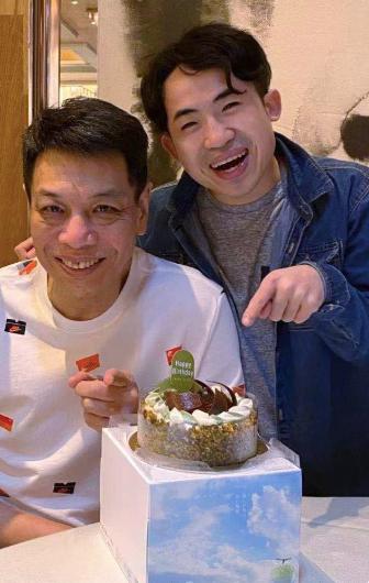 被一个红包骗入行，从同桌到搭档，周星驰与如花李健仁的不解之缘