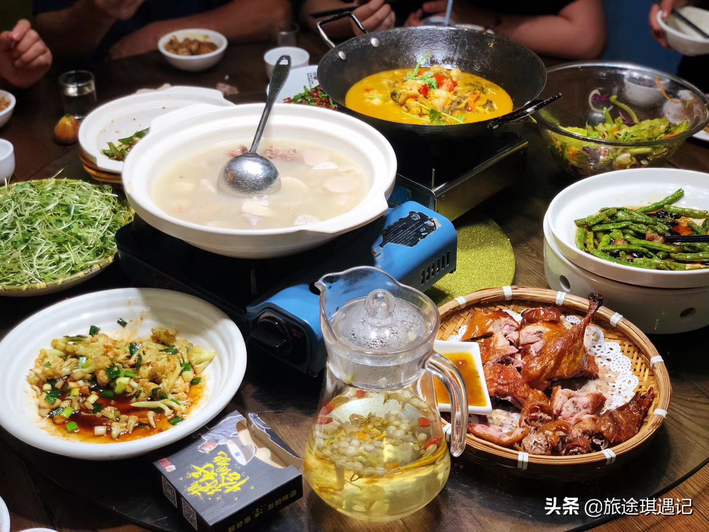 自驾游结伴的利弊,结伴自驾利与弊