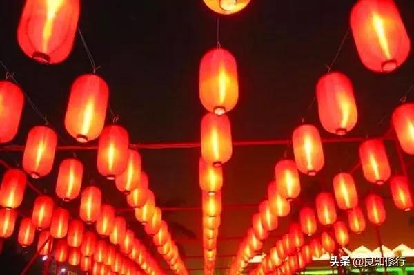 人约黄昏后月上柳梢头元宵,五言诗句唯美月上柳梢头