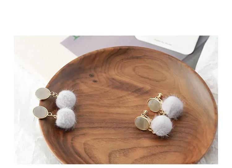 秋冬毛绒绒无耳洞耳环,百搭耳环气质网红耳饰女新款