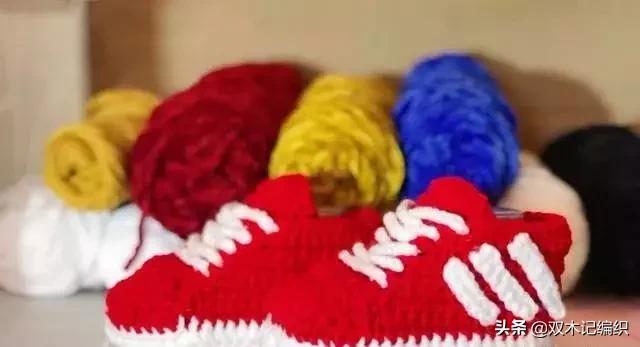 毛线编织宝宝运动鞋,手工编织婴儿毛线耐克运动鞋子