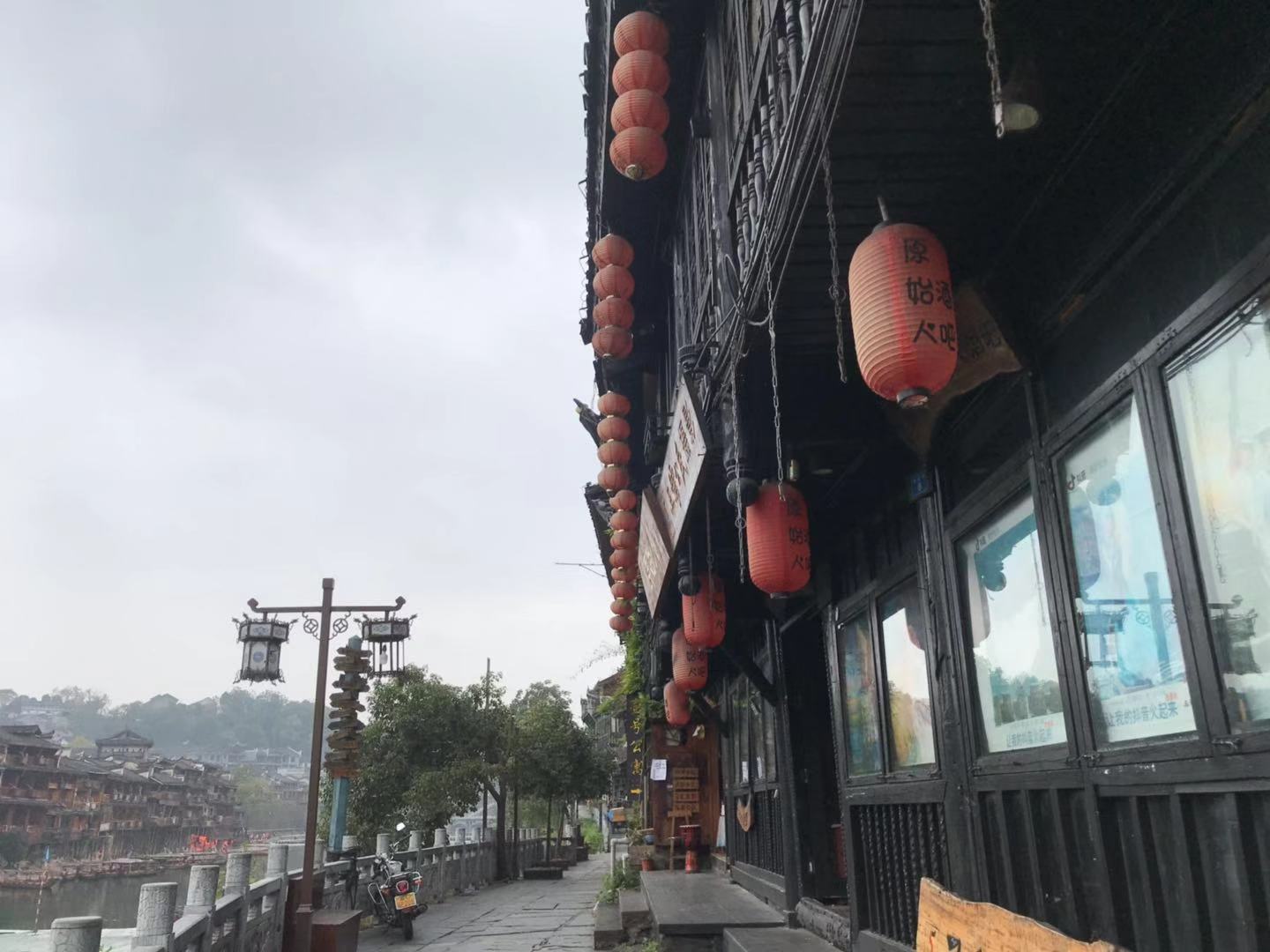 湖南凤凰古城值得玩吗,湖南凤凰古城的这几年变化