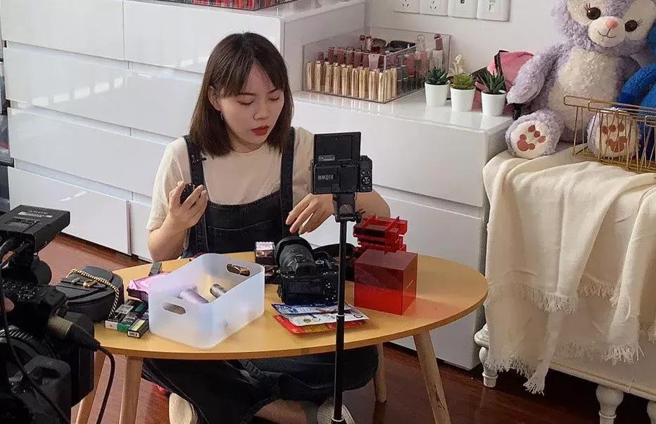 vlog选题怎么拍,vlog想要开场放错片段怎么剪辑