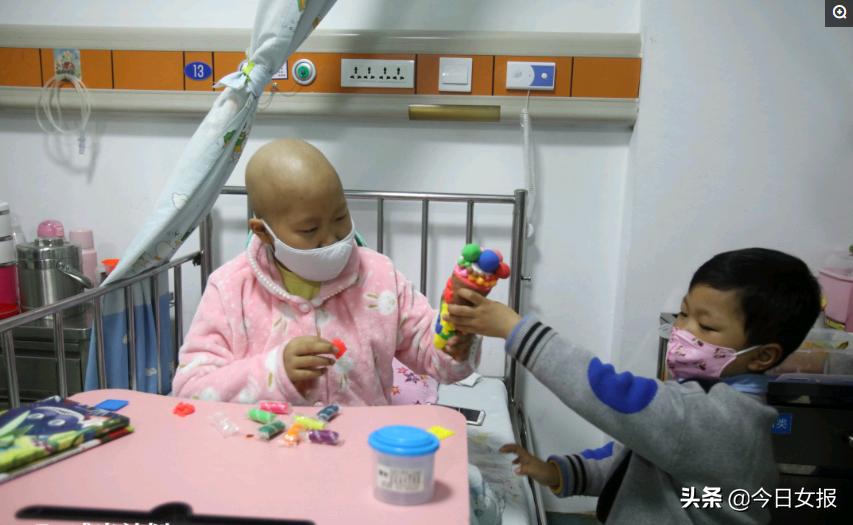 夫妻赚钱救自己的患白血病孩子,卖房救白血病妻子