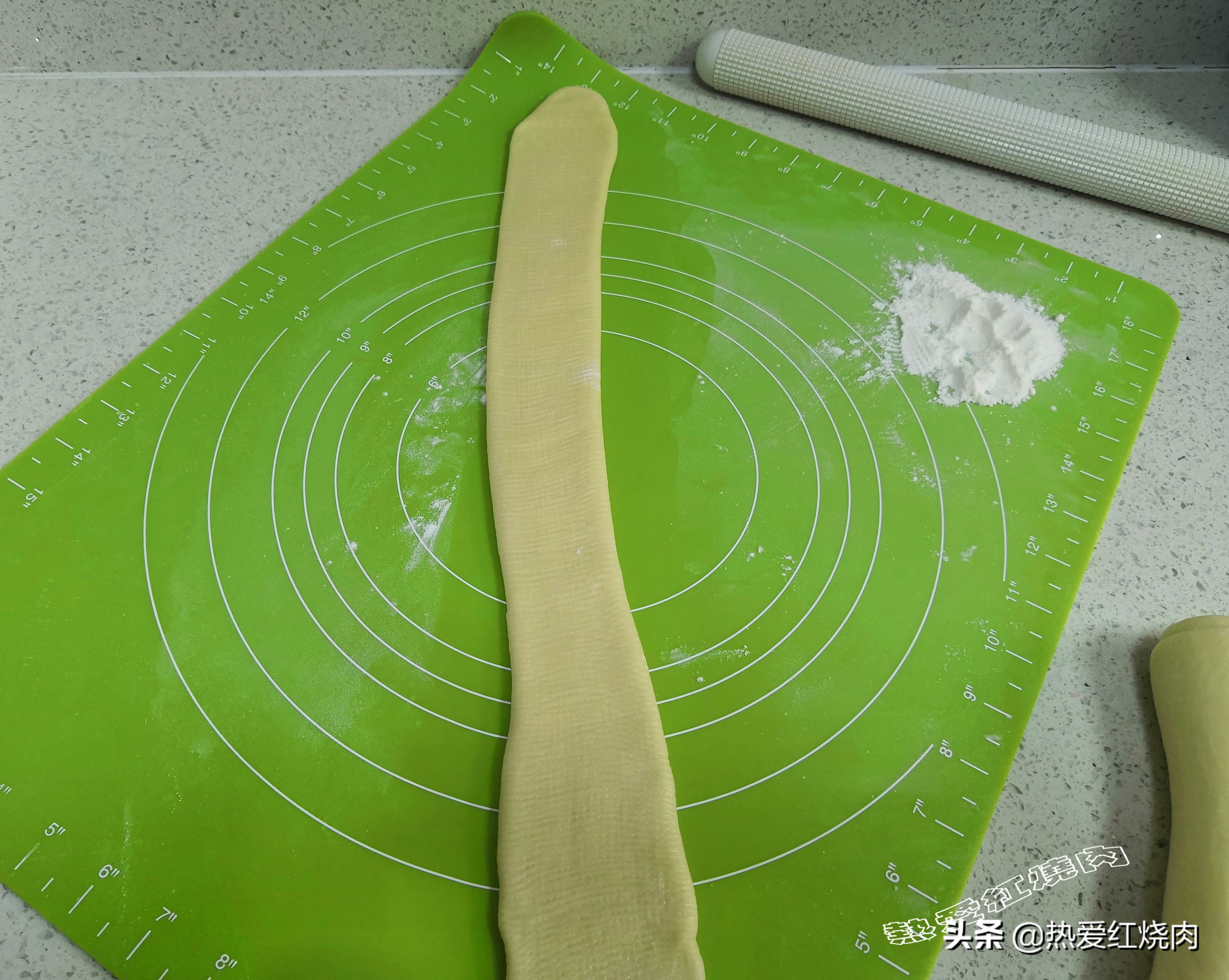 谁说自己在家做面包太复杂的,面包不用黄油可以做吗