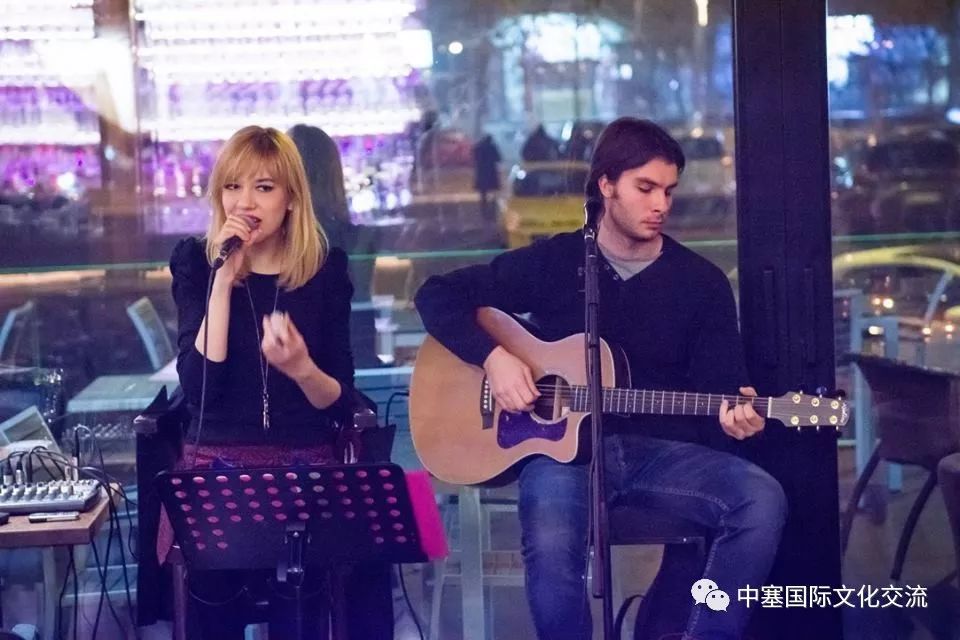 贝尔格莱德老街区饮食,在贝尔格莱德吃北京烤鸭