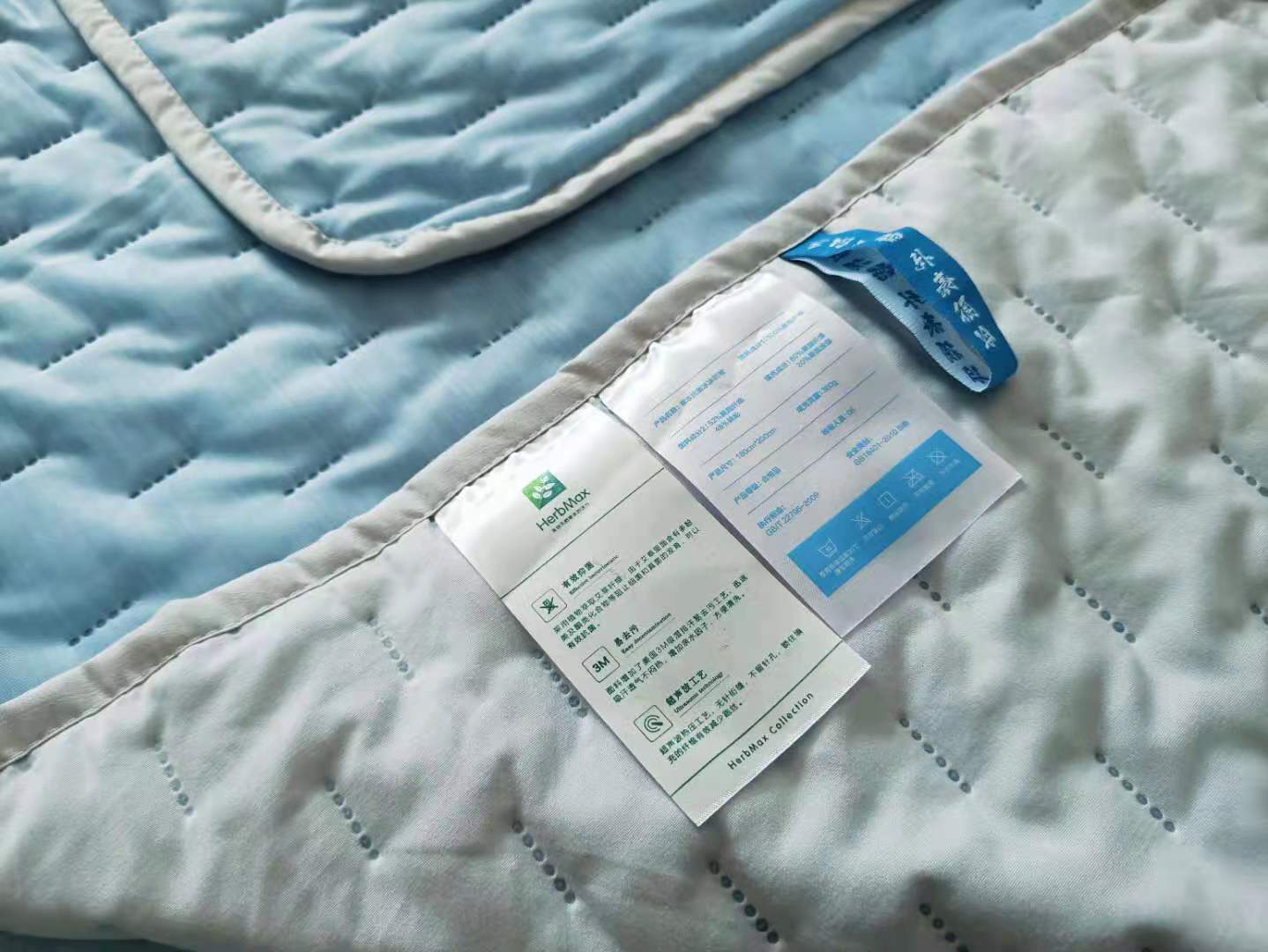 炎炎夏日每晚深睡，你需要滑滑软软香香冰冰的被