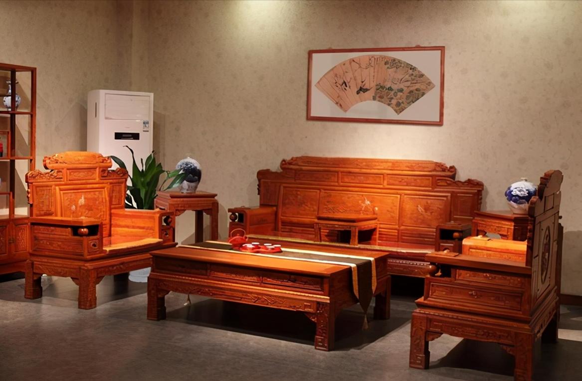 红木家具维修翻新保养方法,红木家具怎么修不贬值