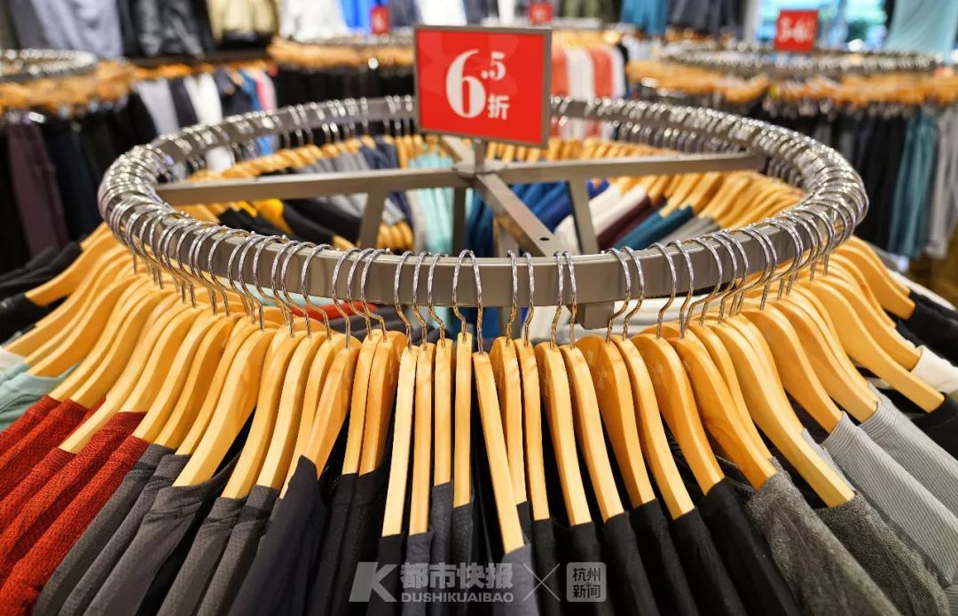 耐克阿迪有没有一定的质量问题,年轻人都穿的耐克阿迪是不是真的