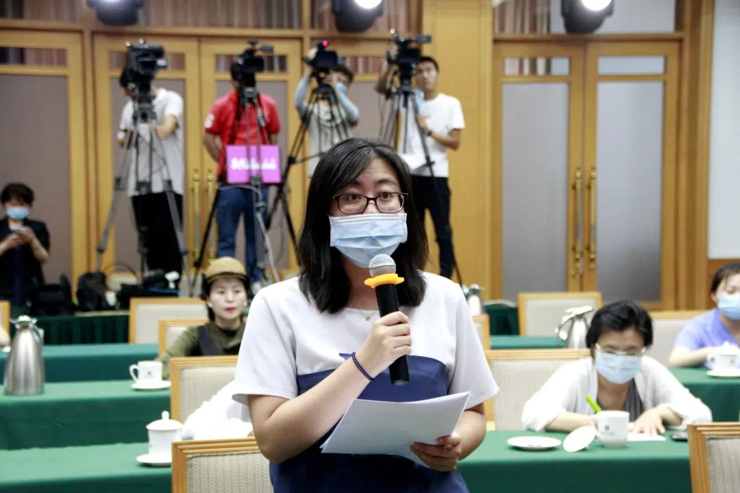 深度采访创业故事,记者采访创业故事素材