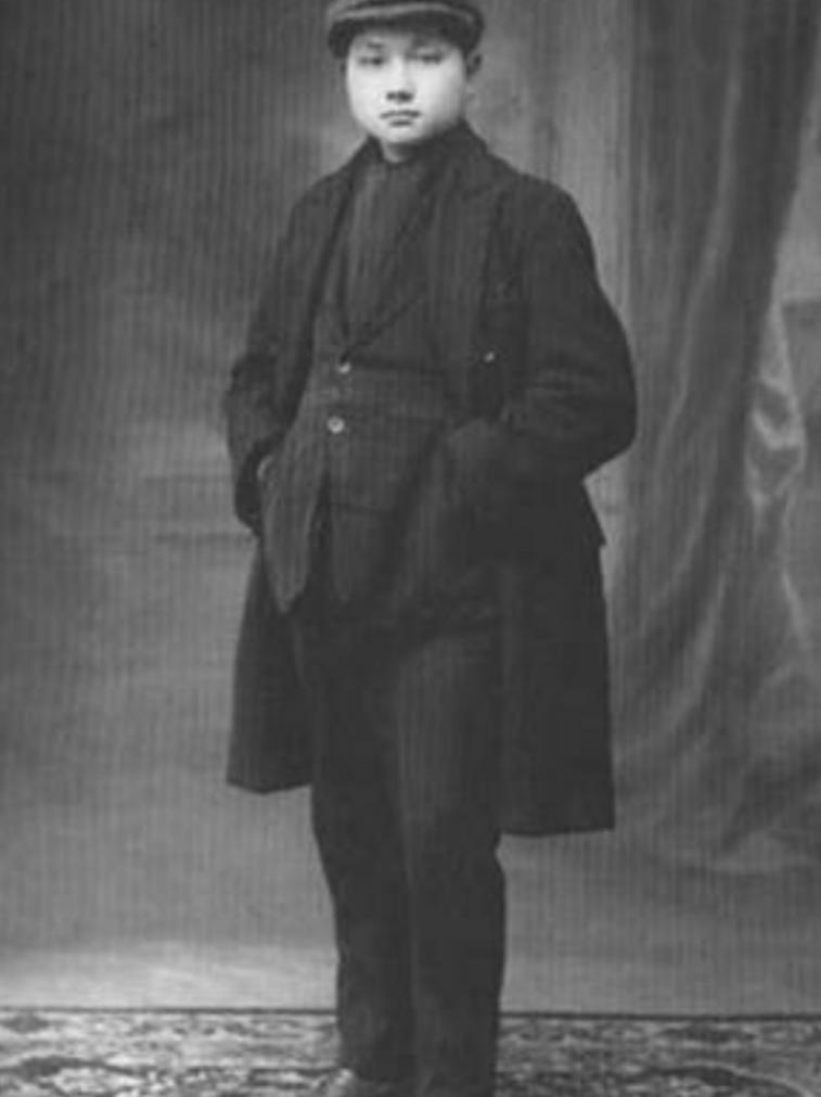 1987年，*小平邓**曾邀请马拉多纳来华踢友谊赛，最终结局如何？