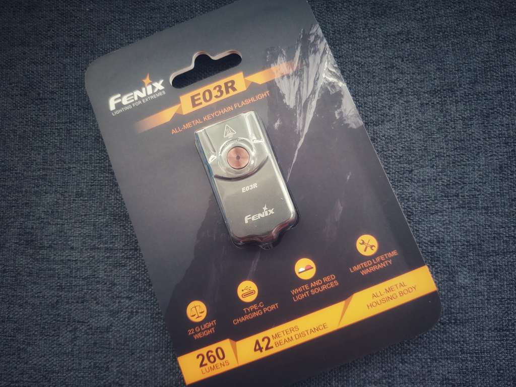 小包包里装些啥？实用好玩还不失bbb...g